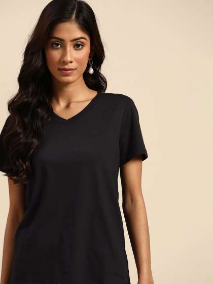 all about you Women Black Solid VNeck Tshirt